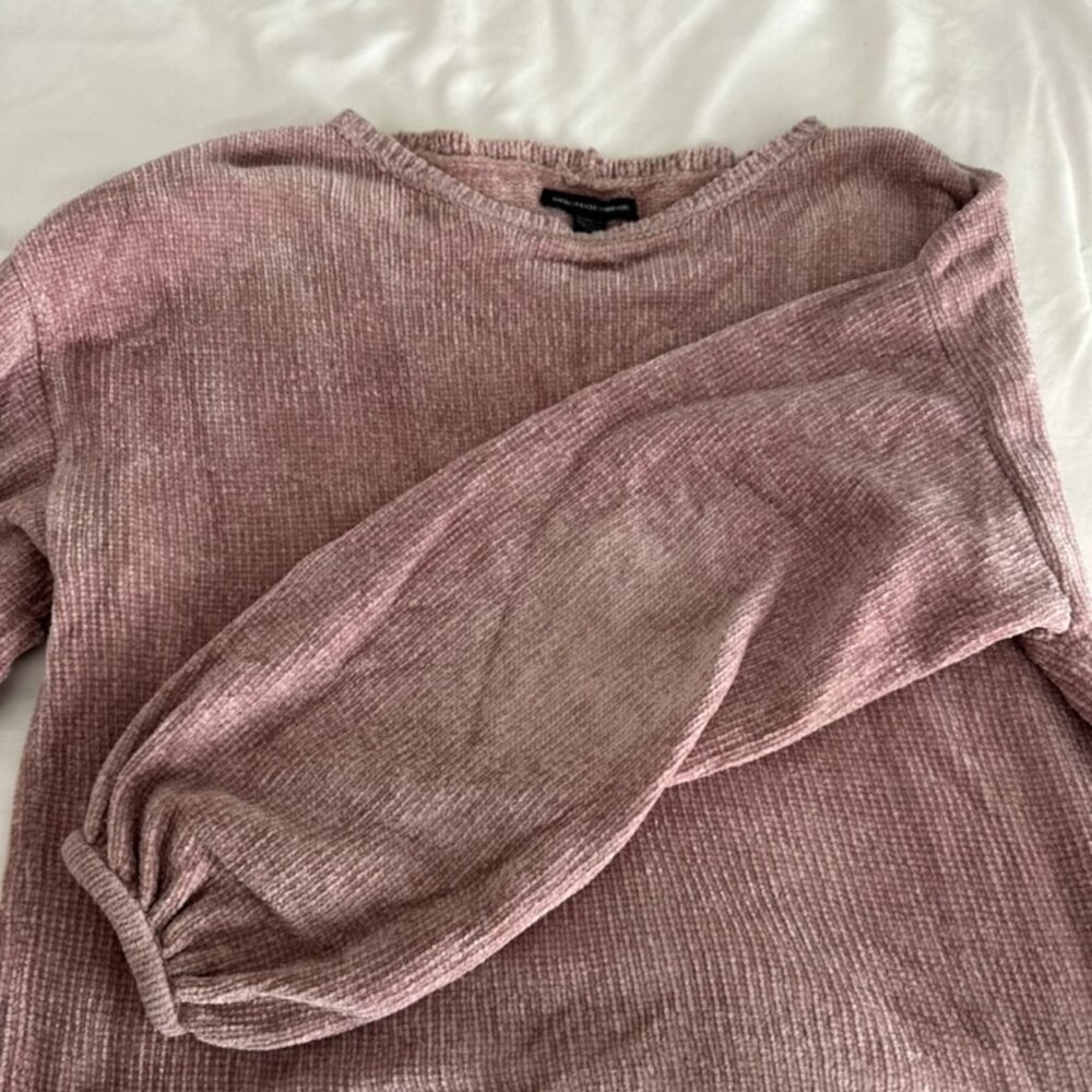 American Eagle Outfitters Pink Cropped Cuffed Textured Sweater